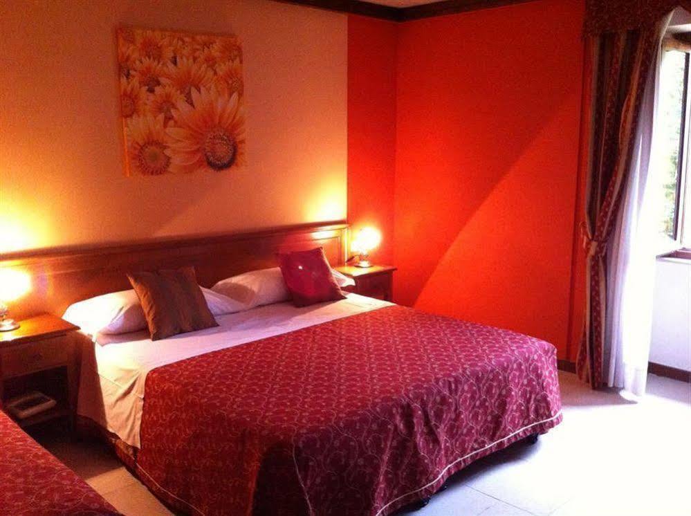 Hotel Borgo Antico Fabriano Eksteriør billede